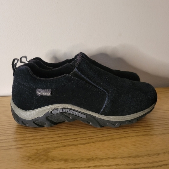 Merrell Boys Waterproof Jungle Moccasin - Size (2M) - Excellent Condition - Picture 1 of 10